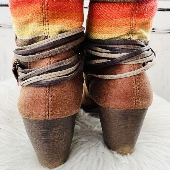 Mossimo Supply Co Southwestern Sunset Canvas Block Heel Pull on Boots - 5.5 - Picture 5 of 7
